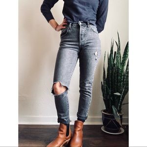 Levi’s 501 Skinny grey distressed jeans